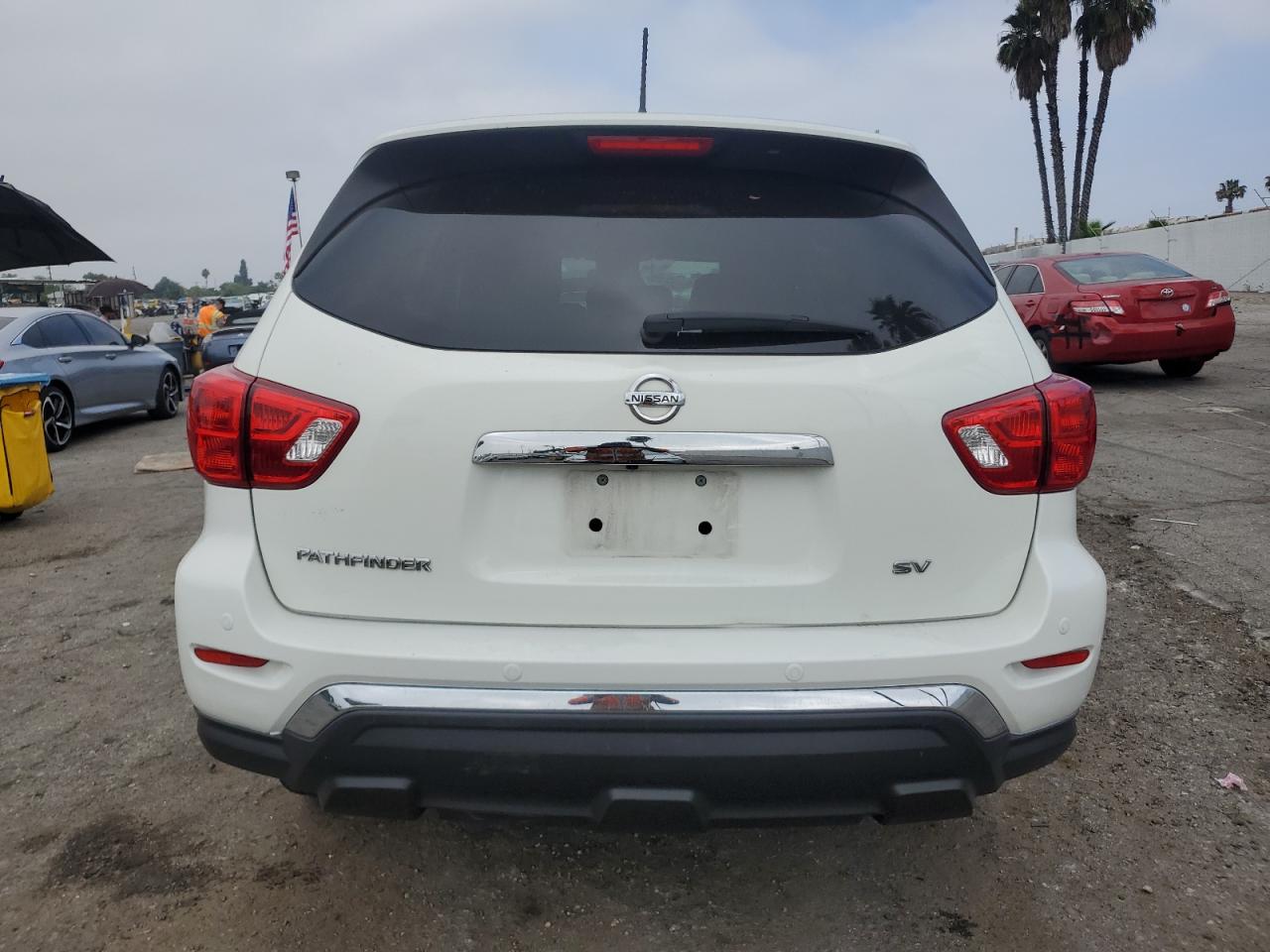 5N1DR2MN8HC671494 2017 Nissan Pathfinder S