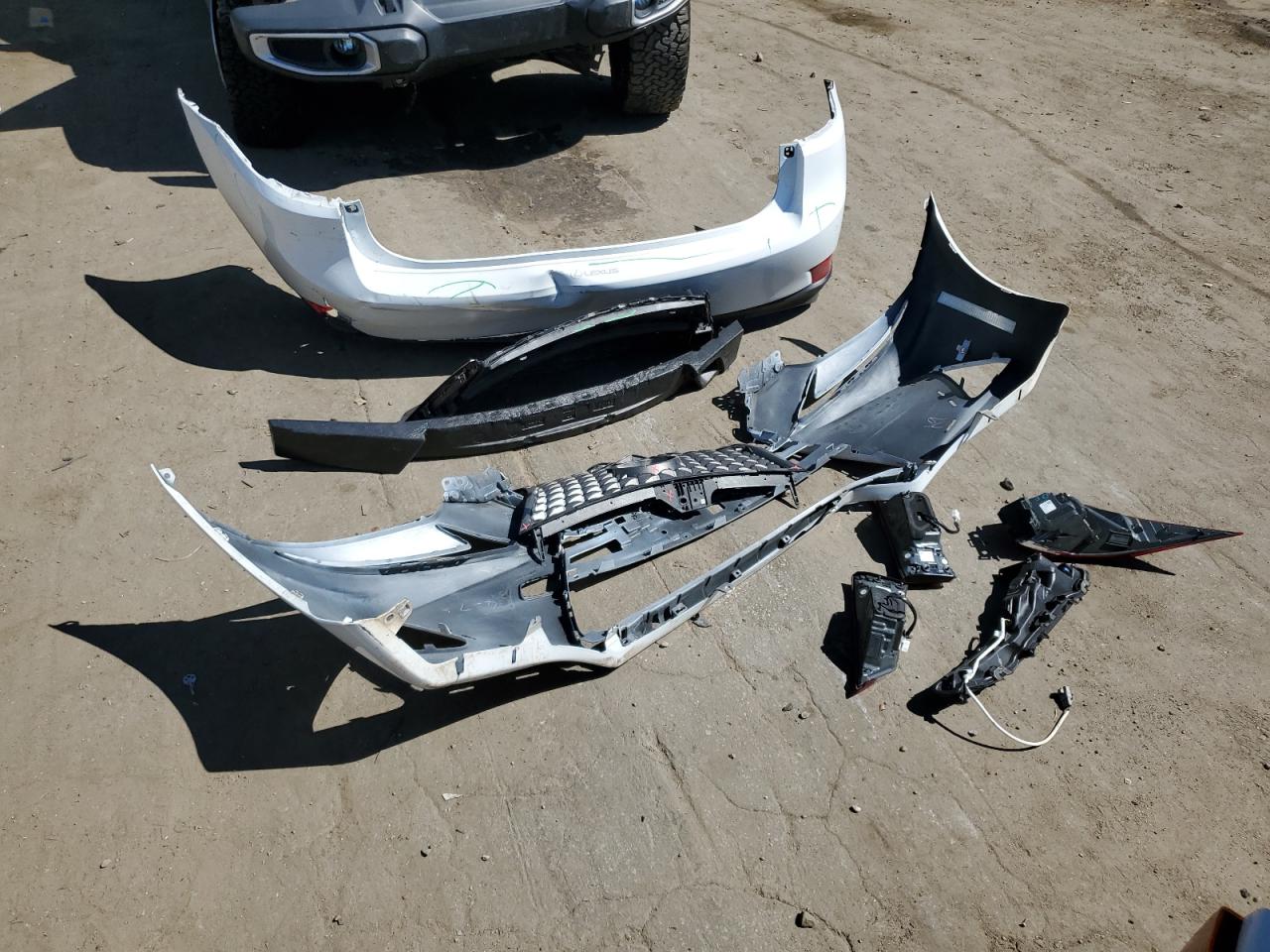 JTHBA1D29K5099848 2019 Lexus Is 300