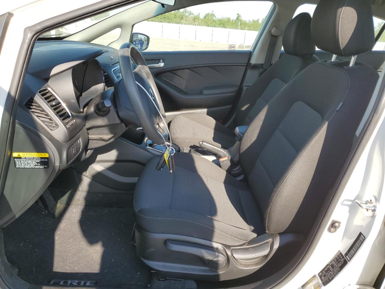 3KPFK4A78JE227730 2018 Kia Forte Lx