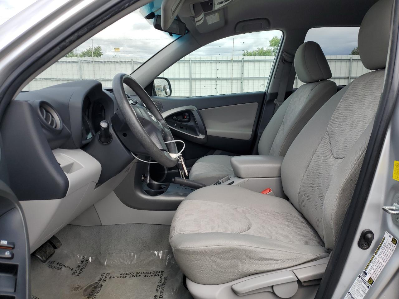 2T3BF4DV2BW104993 2011 Toyota Rav4