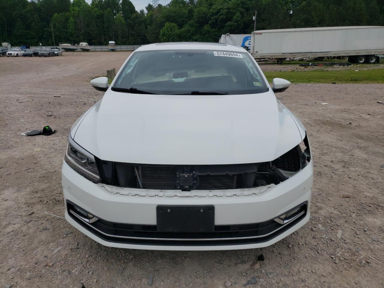 1VWGT7A32HC076821 2017 Volkswagen Passat Se