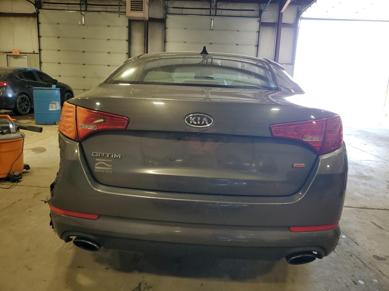 KNAGM4A79B5069956 2011 Kia Optima Lx