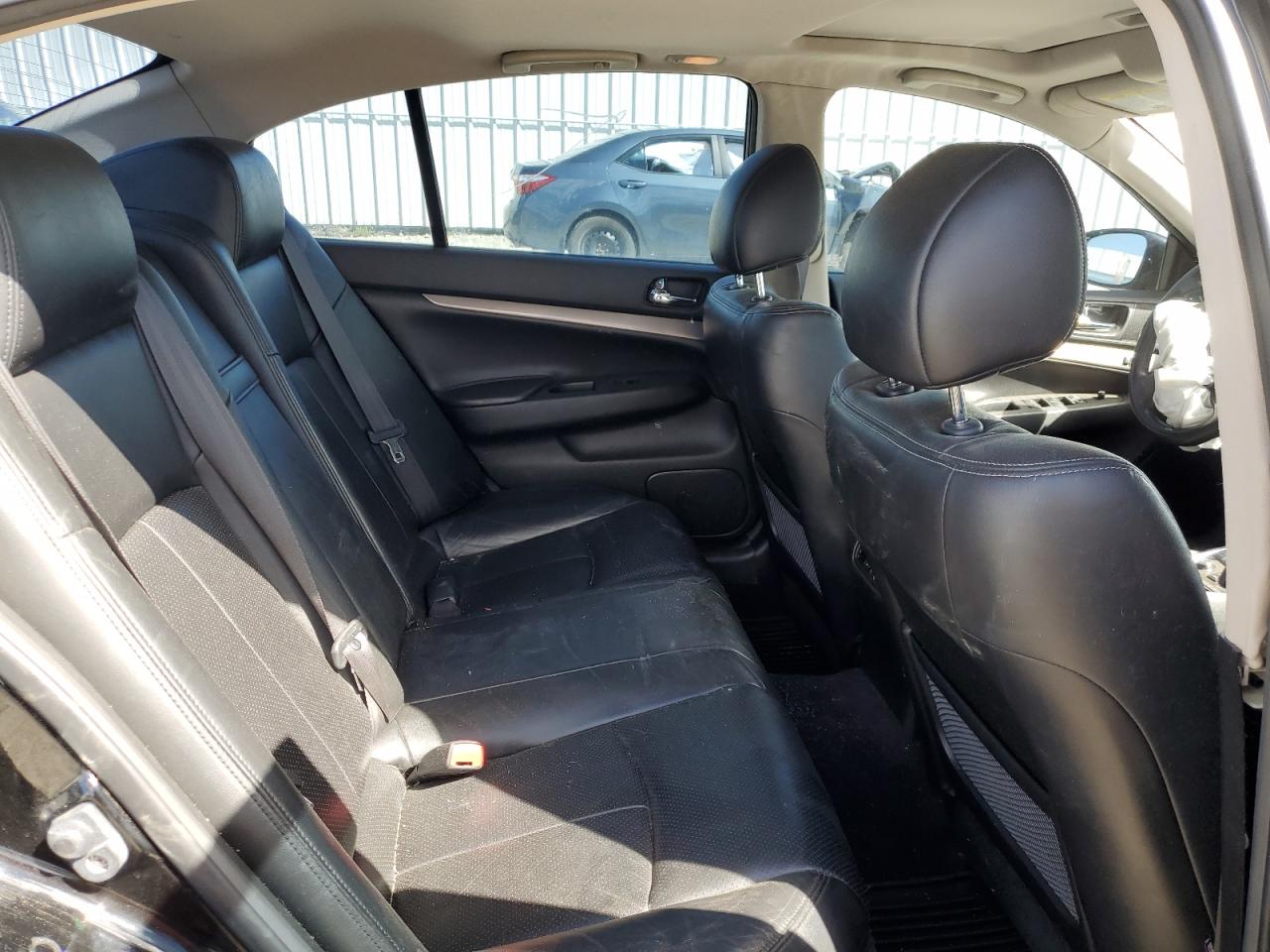 JN1CV6AR8BM403771 2011 Infiniti G37