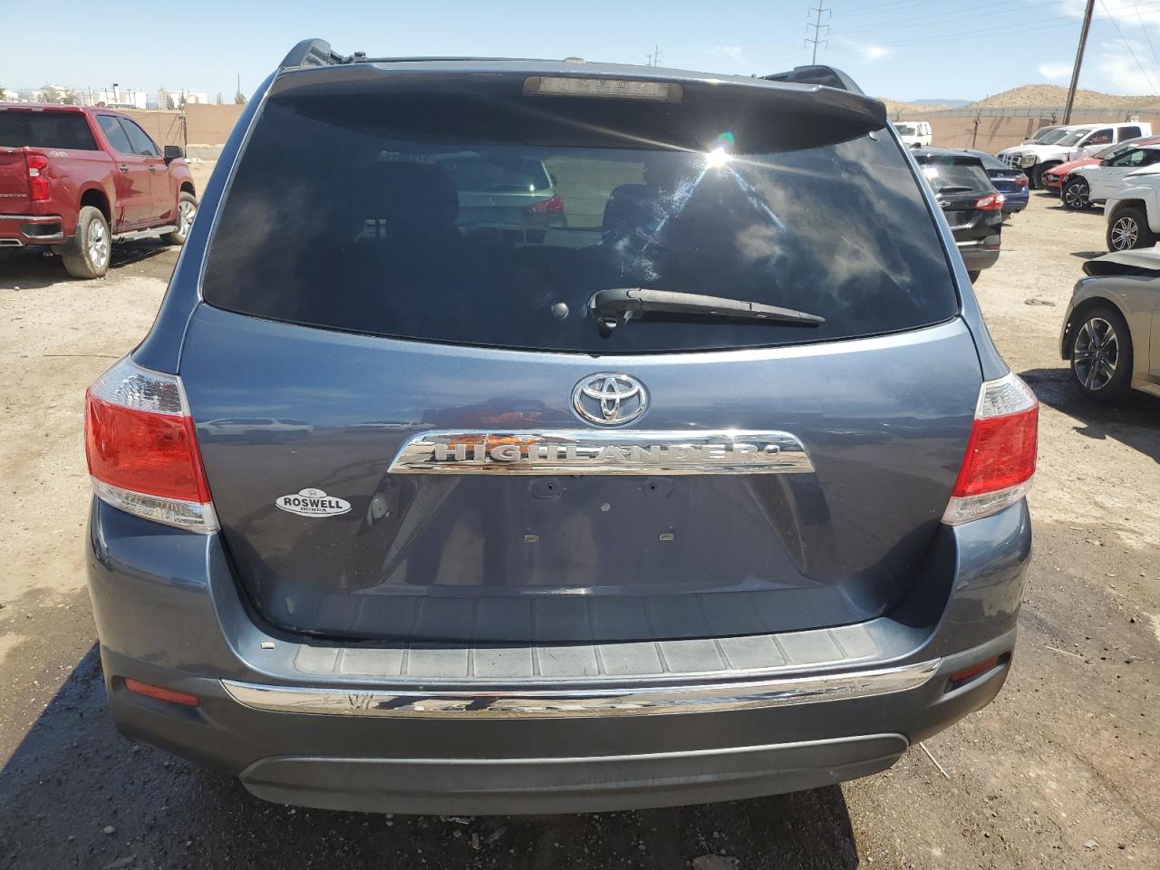 5TDZK3EH4BS043127 2011 Toyota Highlander Base