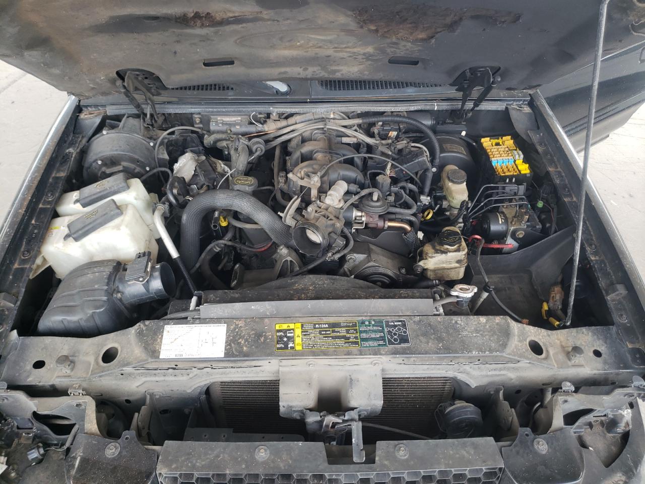 1FMZU67K74UC29744 2004 Ford Explorer Sport Trac