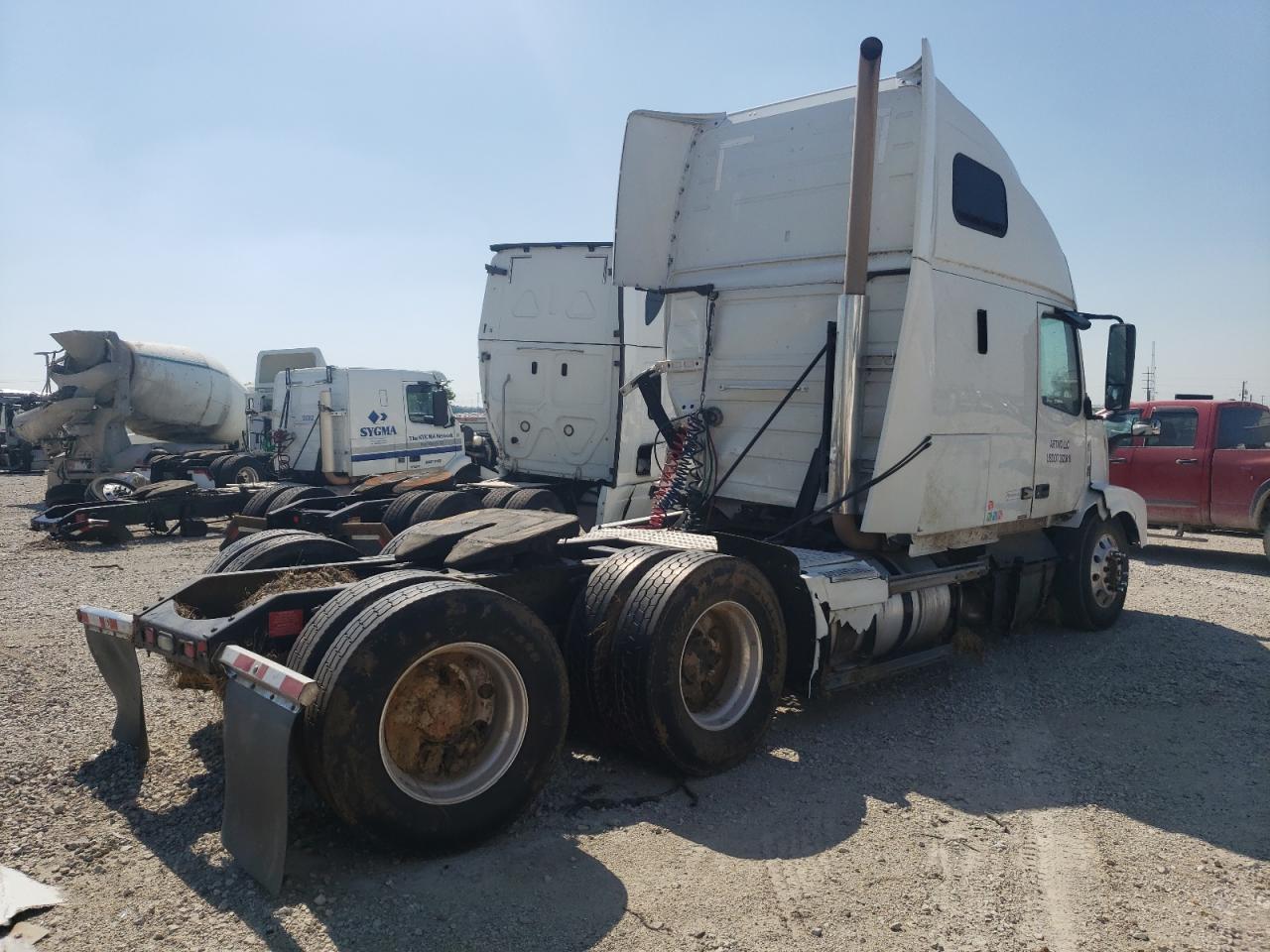 Lot #2684456598 2018 VOLVO VN VNL