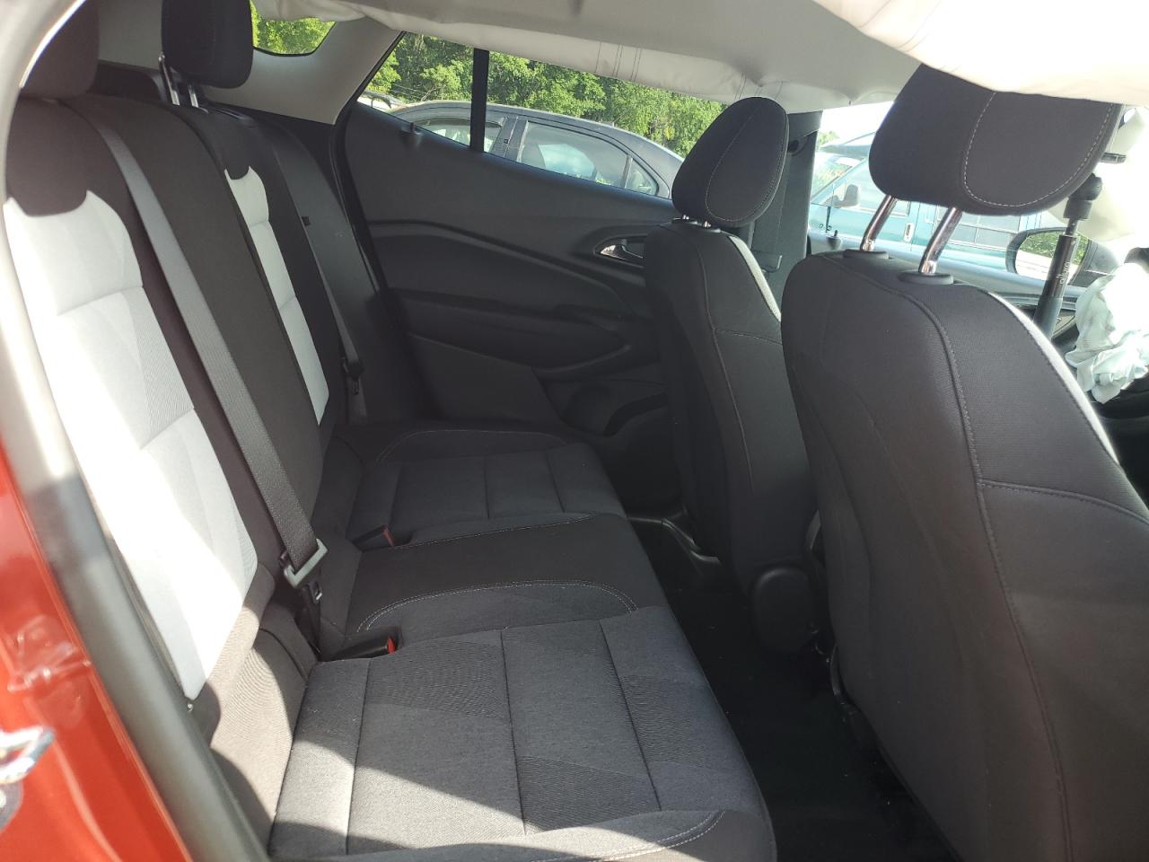 KL77LFE20RC140982 2024 Chevrolet Trax Ls