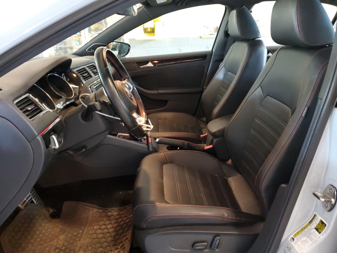 3VW4T7AJXHM335622 2017 Volkswagen Jetta Gli