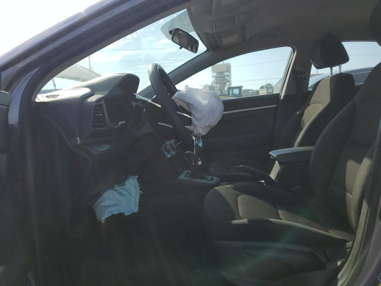 KMHD74LF4KU814986 2019 Hyundai Elantra Se