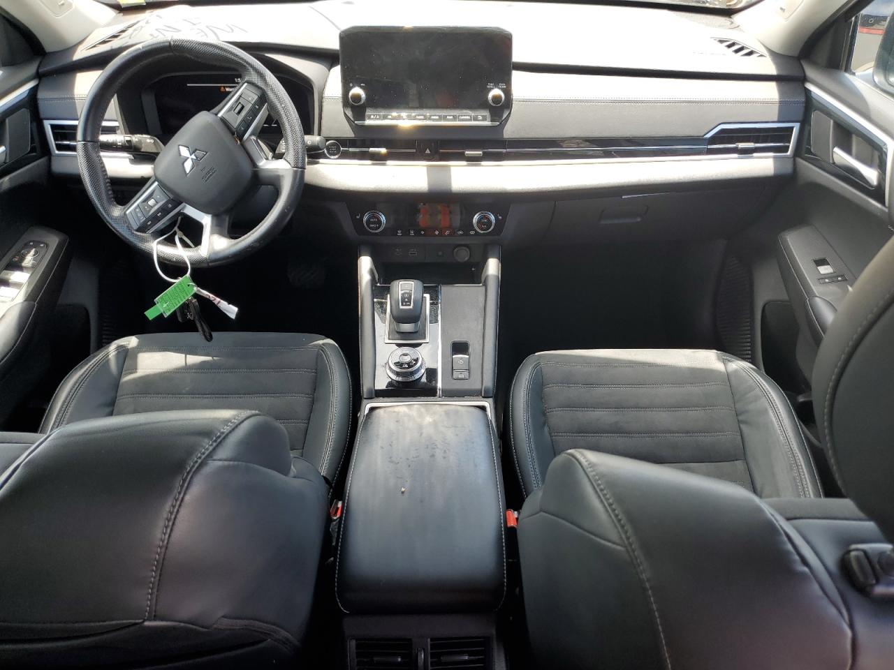 JA4J4UA85NZ005826 2022 Mitsubishi Outlander Se