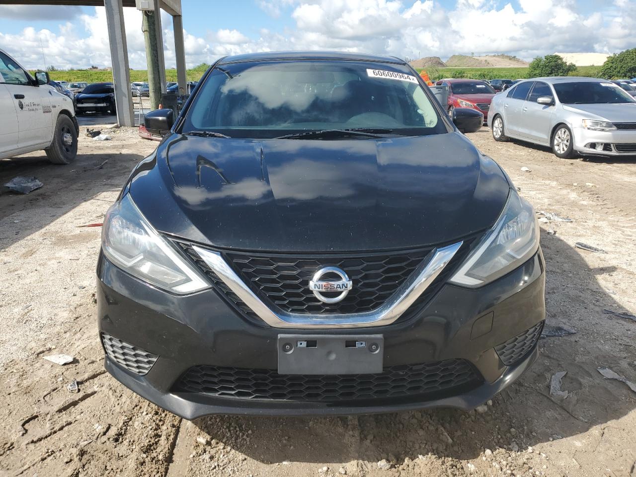 2016 Nissan Sentra S vin: 3N1AB7AP4GY261766