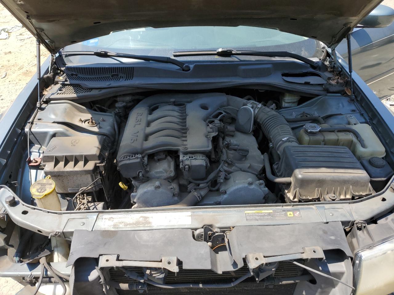 2C3JA53G45H525268 2005 Chrysler 300 Touring