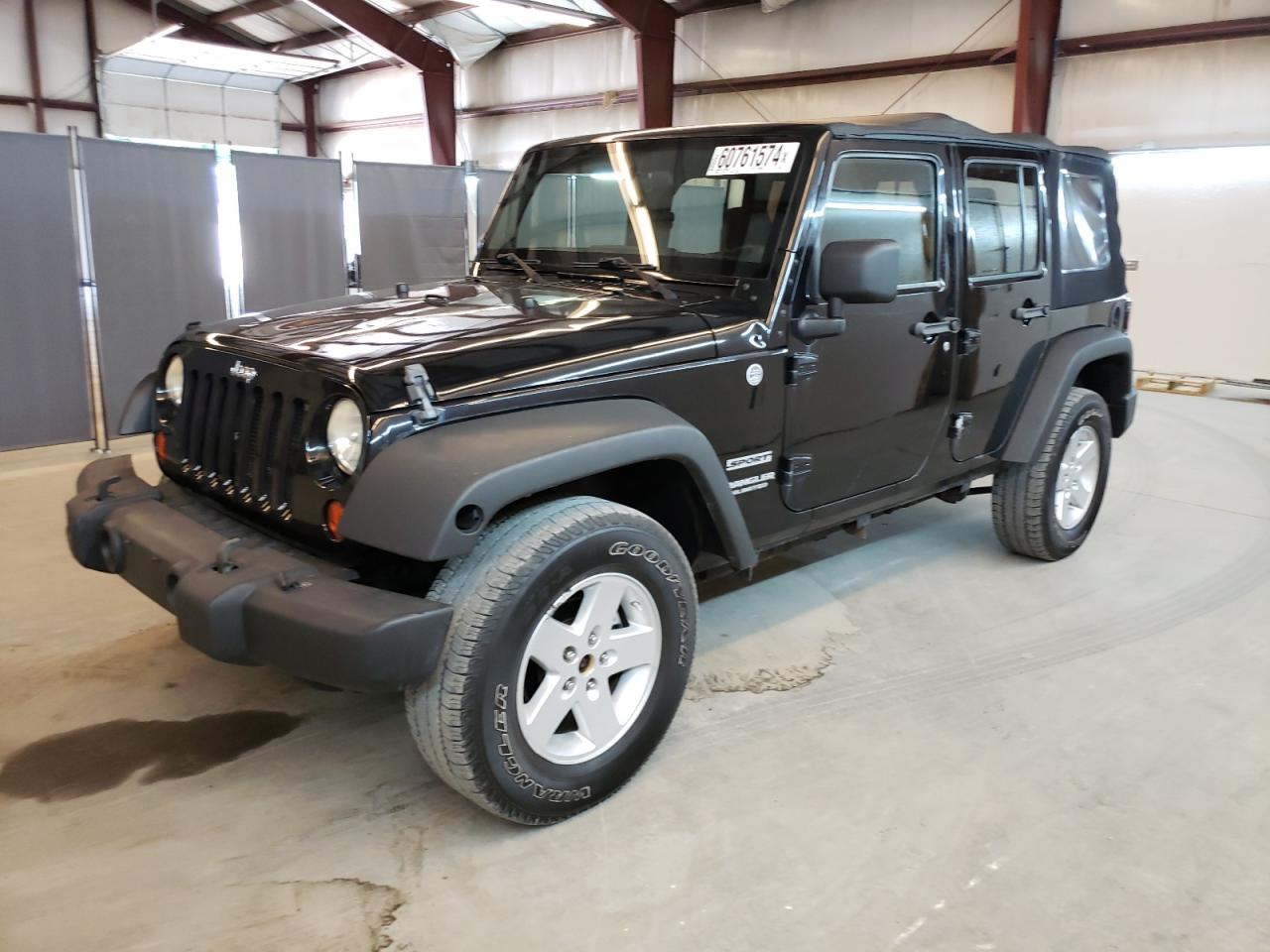 2012 Jeep Wrangler Unlimited Sport vin: 1C4BJWDG8CL136802