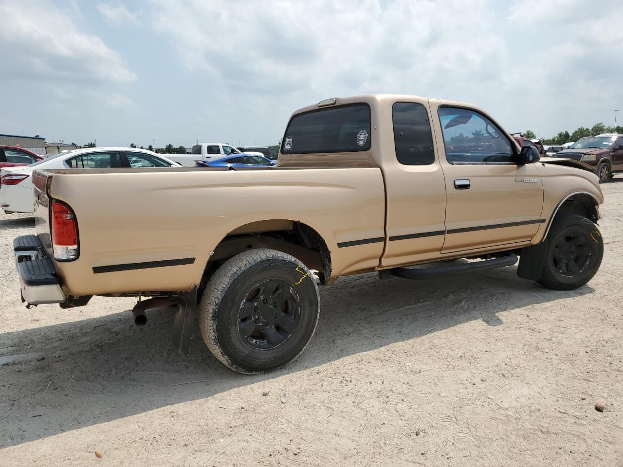 4TASN92N4YZ621414 2000 Toyota Tacoma Xtracab Prerunner