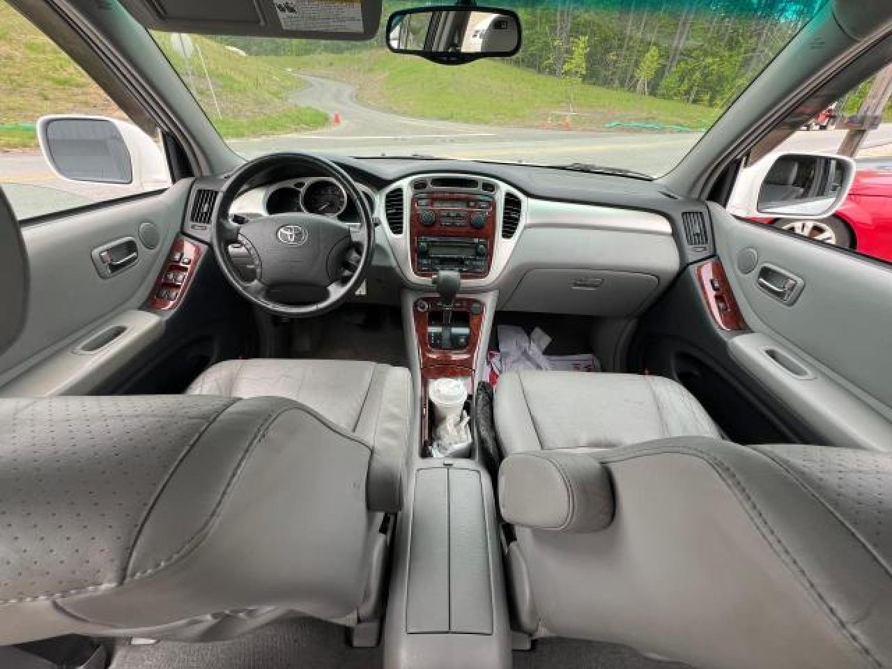 JTEEP21A450080961 2005 Toyota Highlander Limited