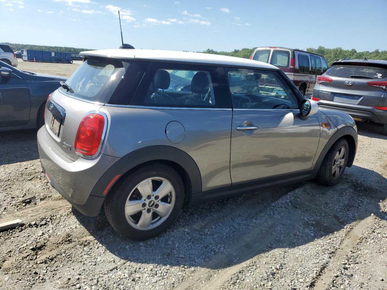 2017 Mini Cooper vin: WMWXP5C3XH3C64446