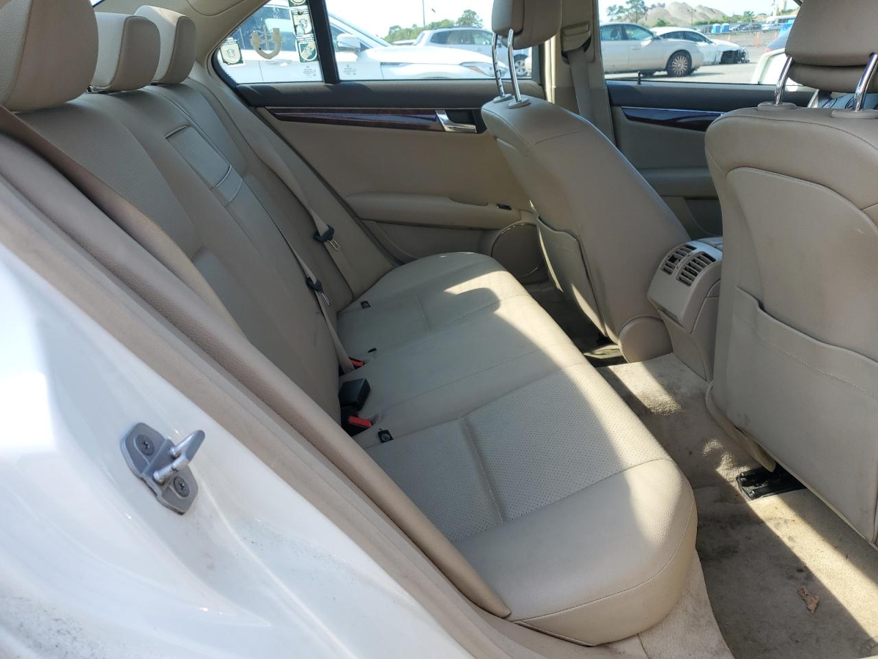 WDDGF8BB3AF415120 2010 Mercedes-Benz C 300 4Matic