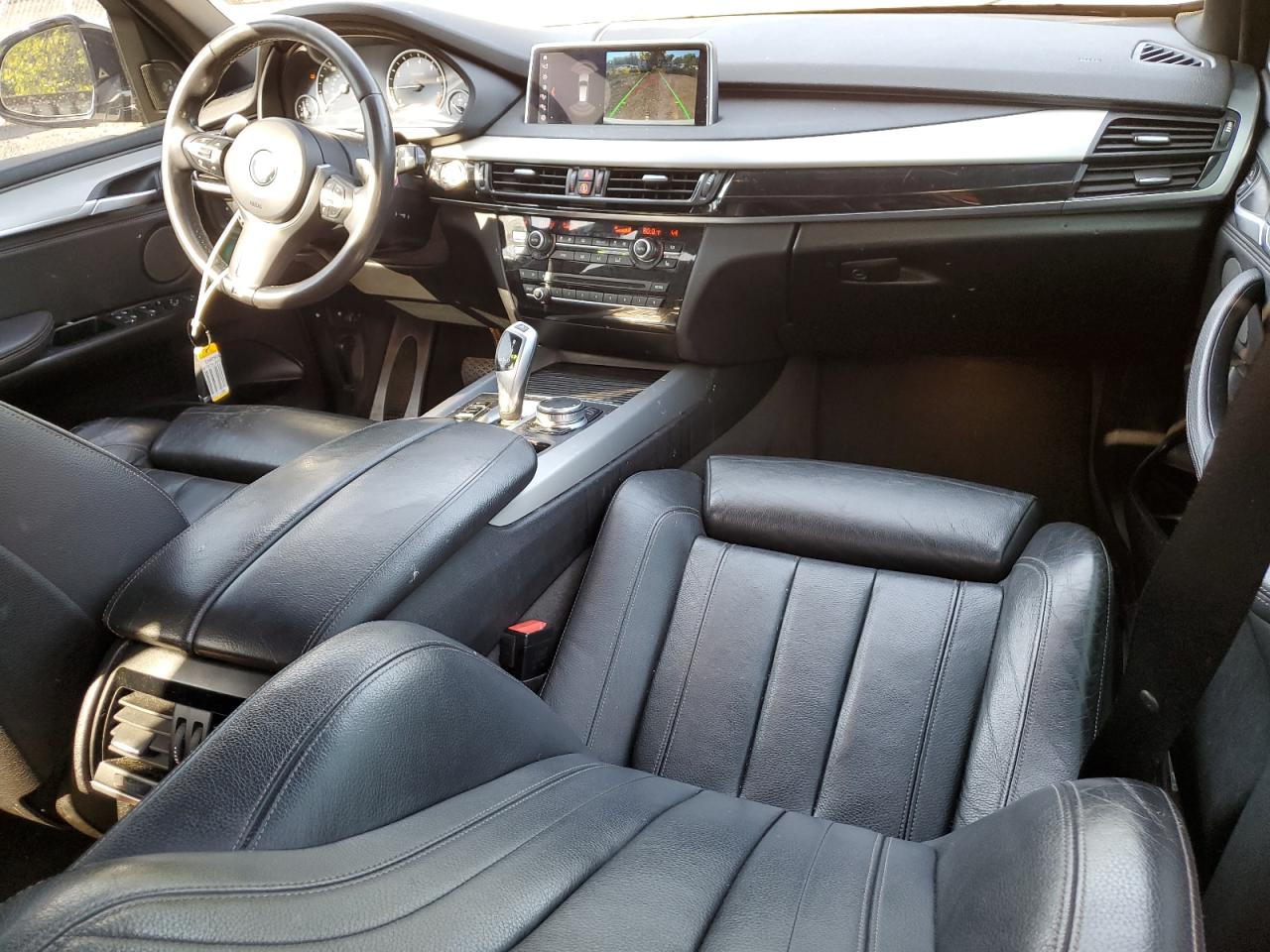 5UXKT0C5XJ0V99514 2018 BMW X5 Xdr40E