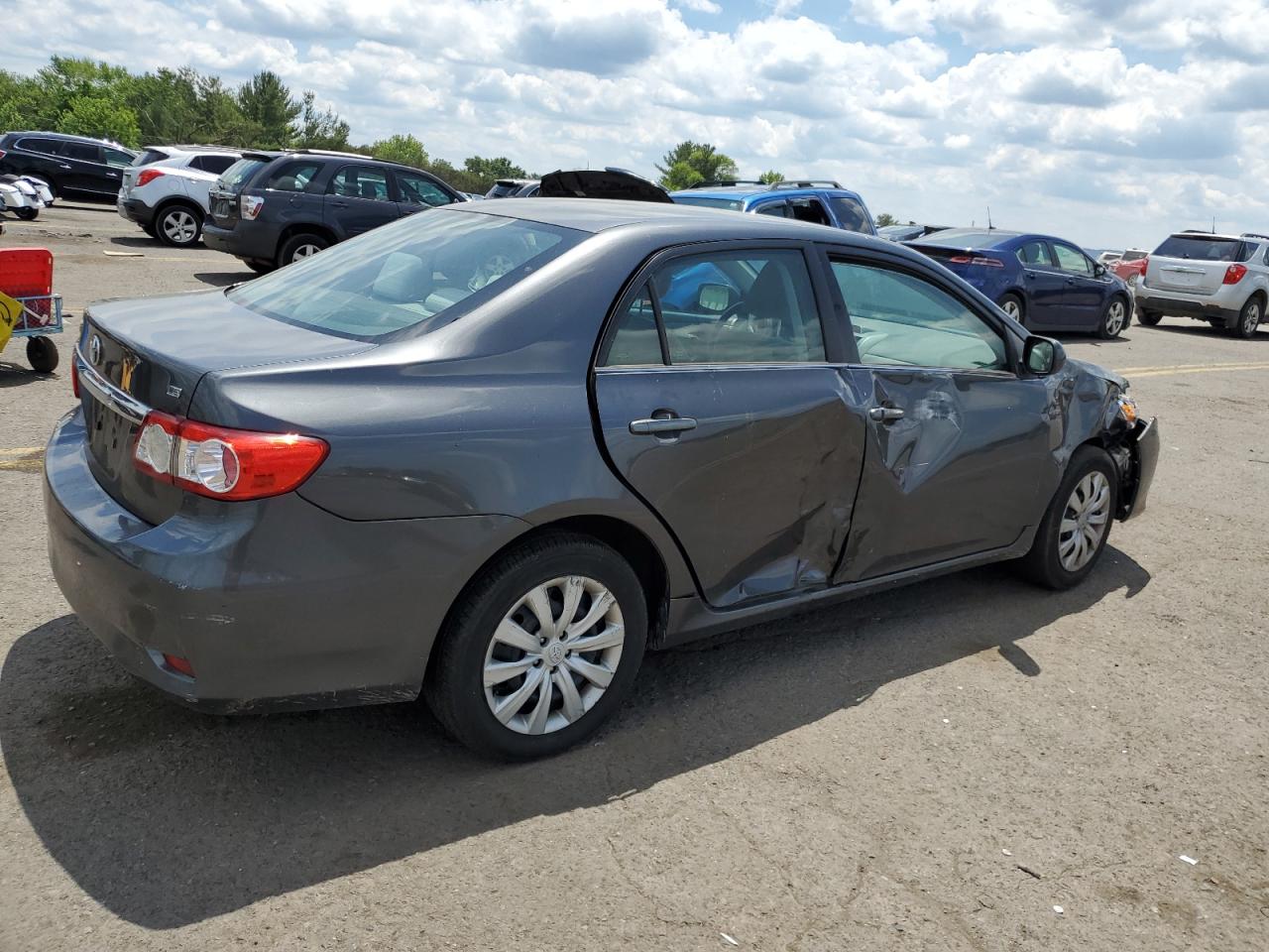 2T1BU4EE2DC055974 2013 Toyota Corolla Base