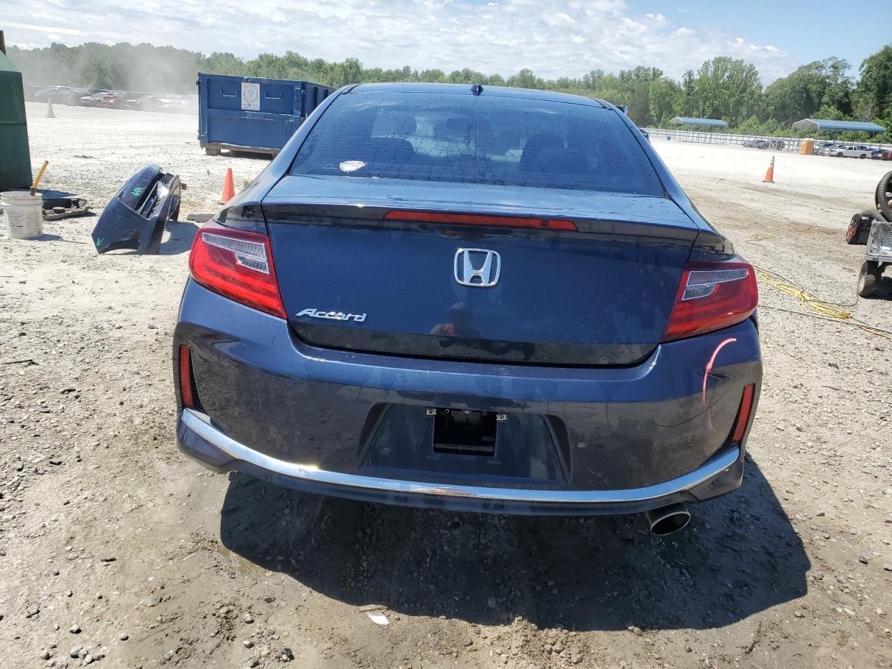 2017 Honda Accord Exl vin: 1HGCT1B85HA000645