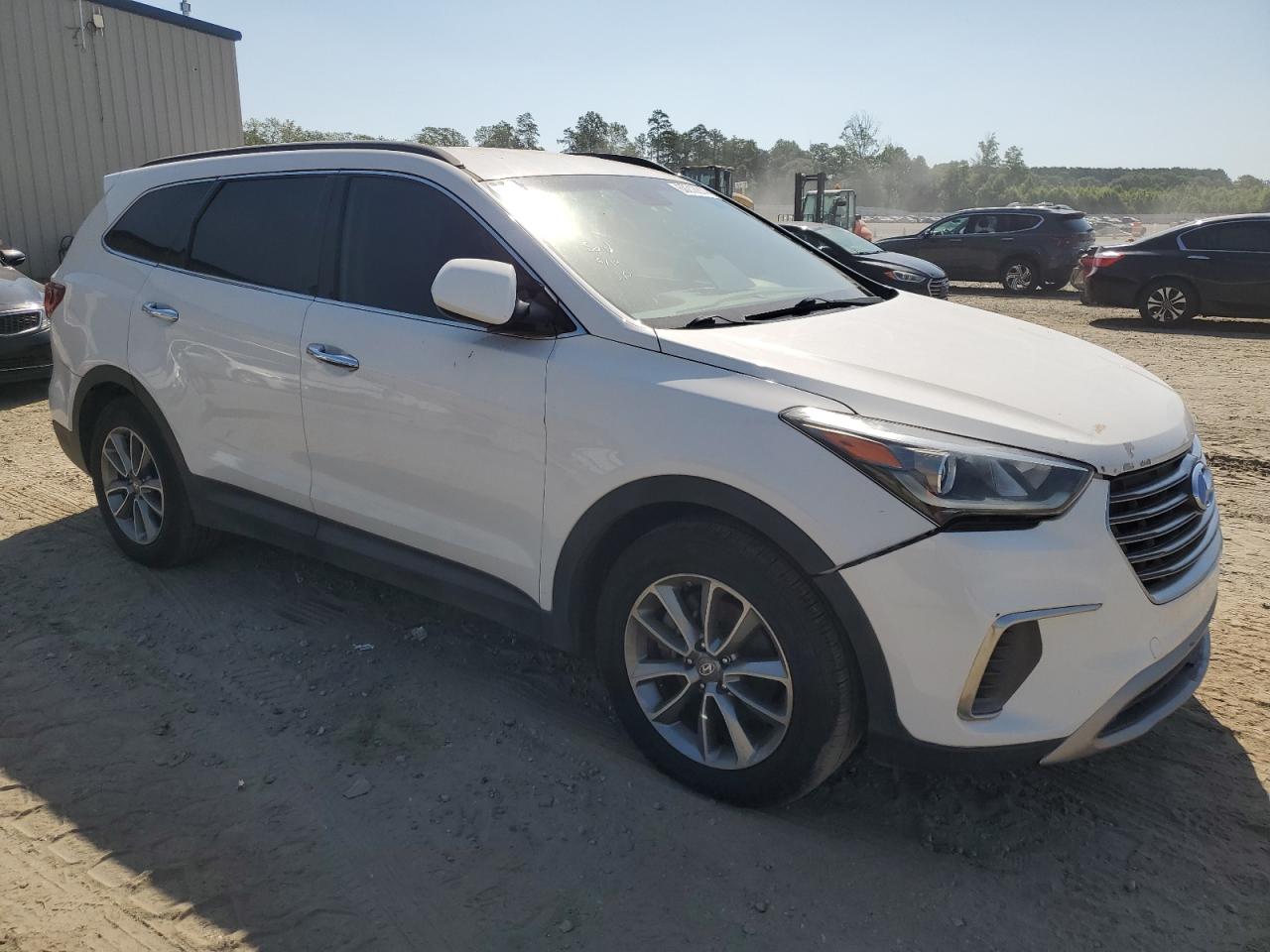 KM8SMDHF4HU196649 2017 Hyundai Santa Fe Se