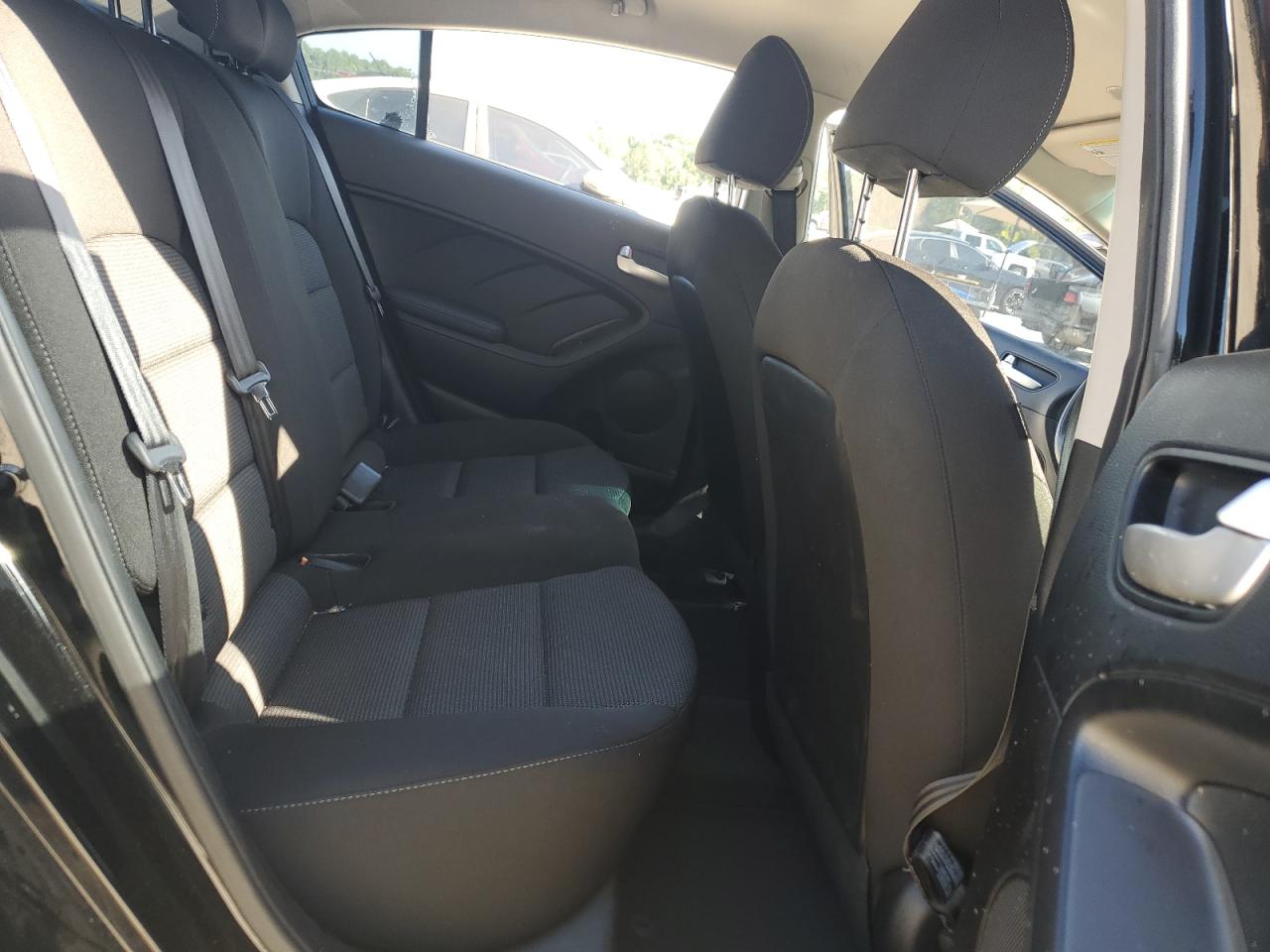 3KPFK4A79HE076701 2017 Kia Forte Lx