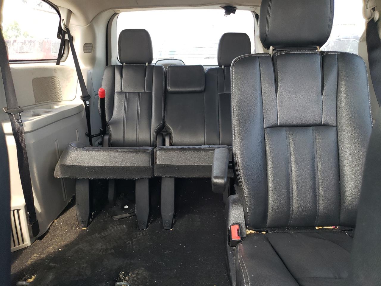 2C4RC1AG0GR253402 2016 Chrysler Town & Country Lx