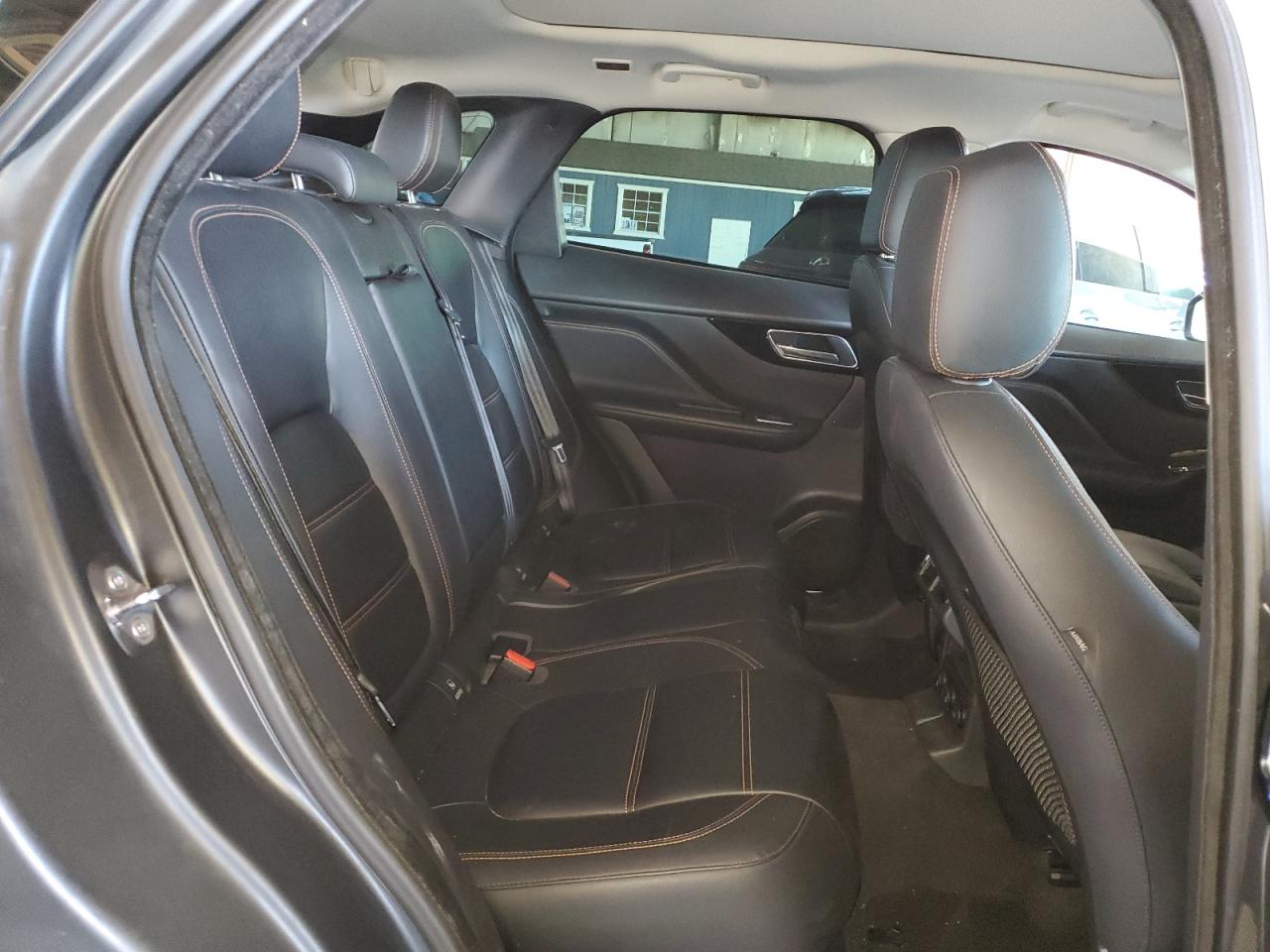 SADCK2BV8HA891029 2017 Jaguar F-Pace Prestige