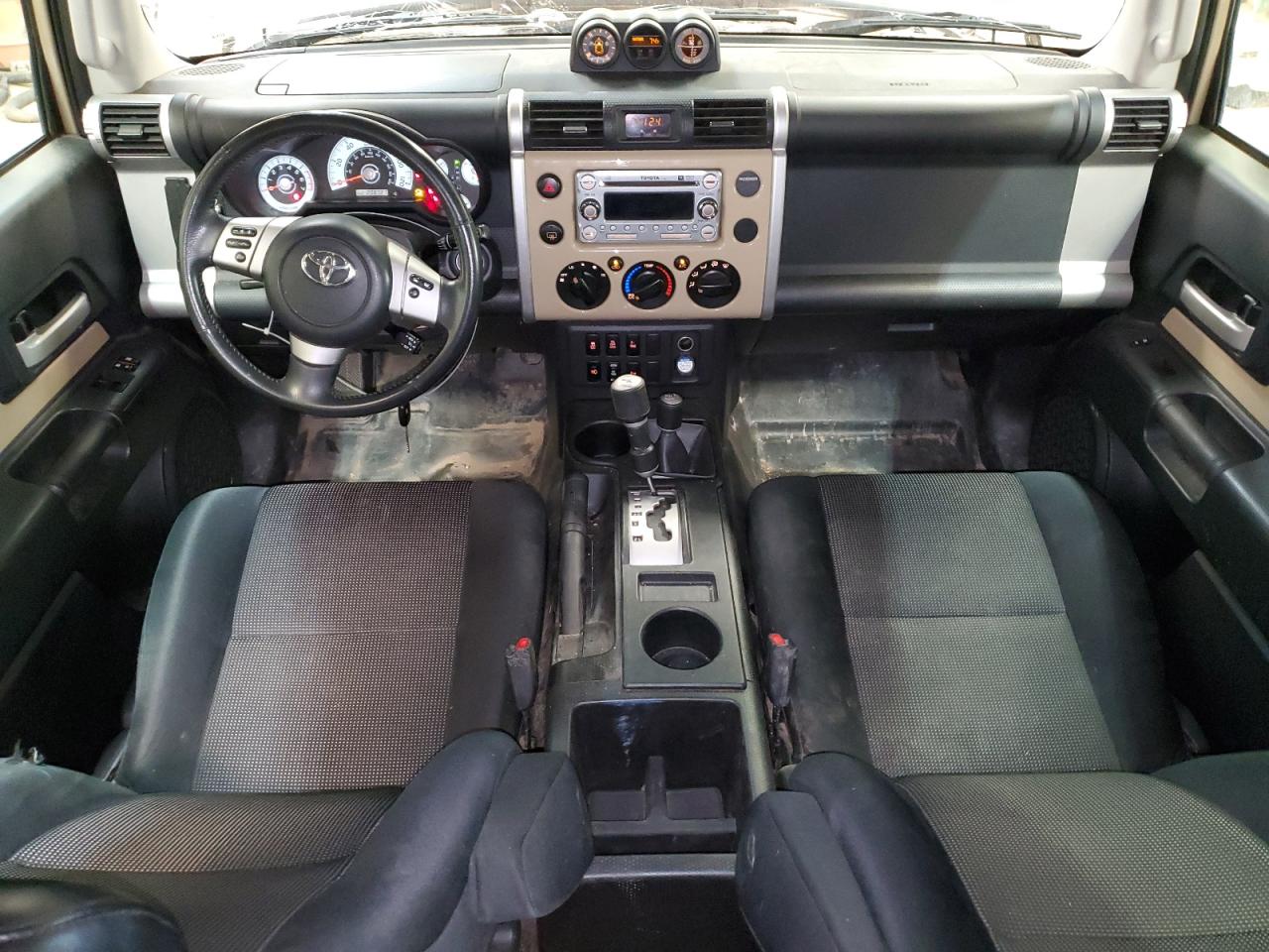 JTEBU4BF6CK127362 2012 Toyota Fj Cruiser