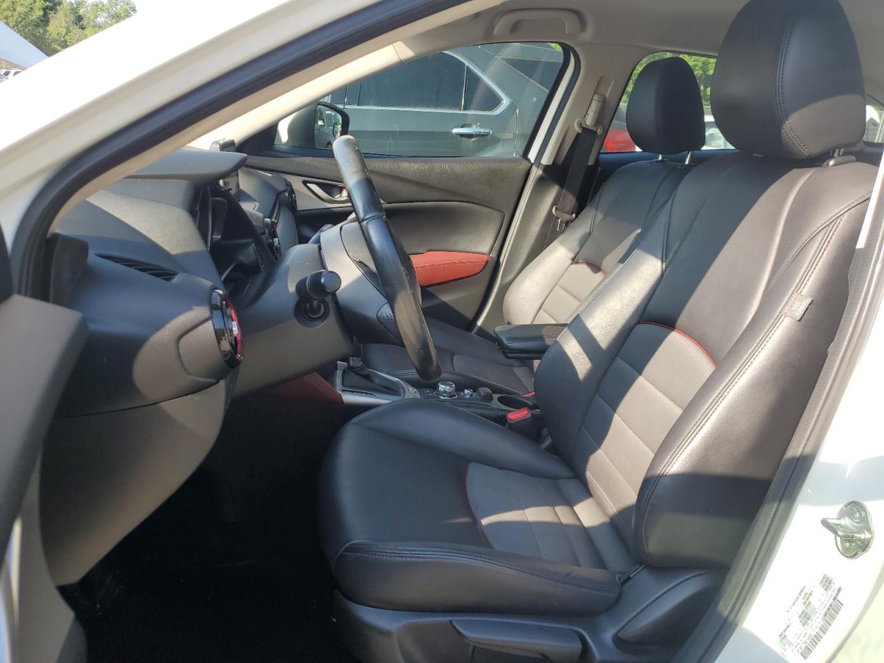 JM1DKFC79H0146495 2017 Mazda Cx-3 Touring