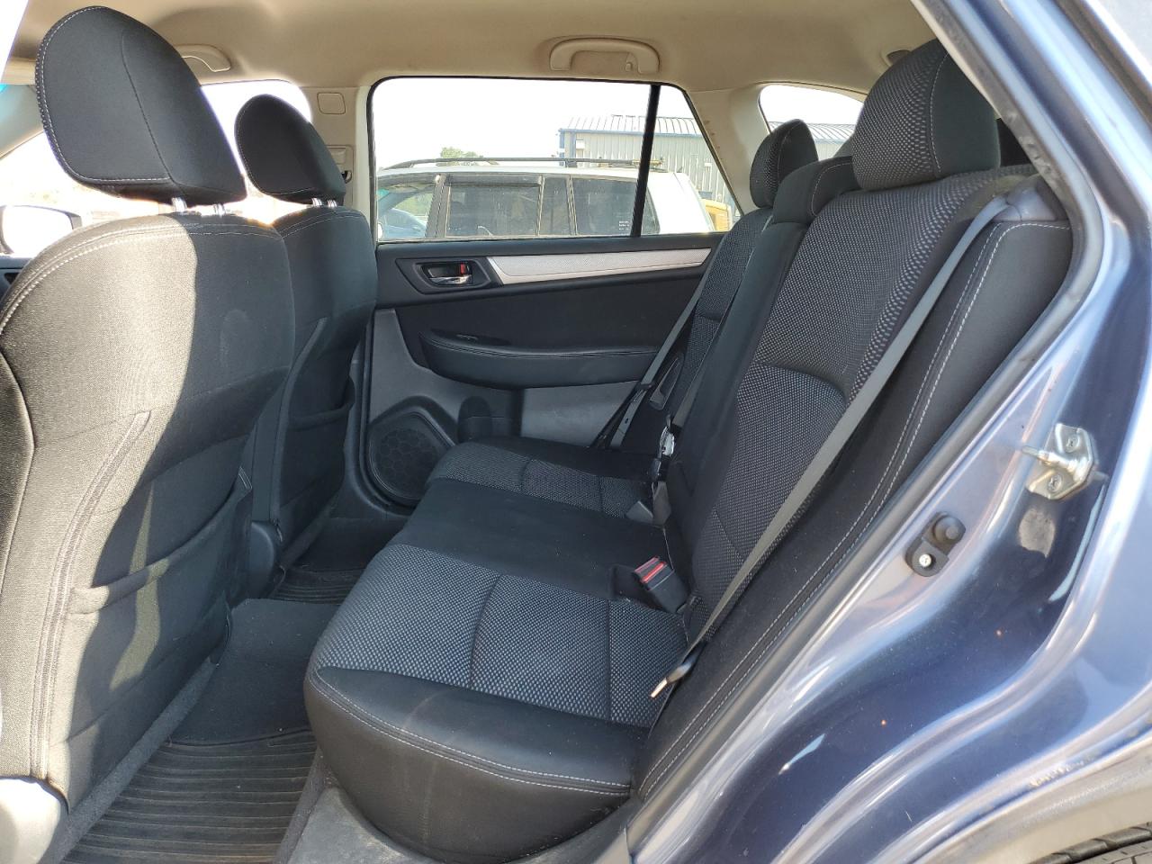 4S4BSACC7F3363655 2015 Subaru Outback 2.5I Premium