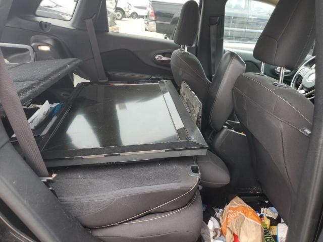 2016 Jeep Cherokee Latitude VIN: 1C4PJMCB8GW117915 Lot: 58843984