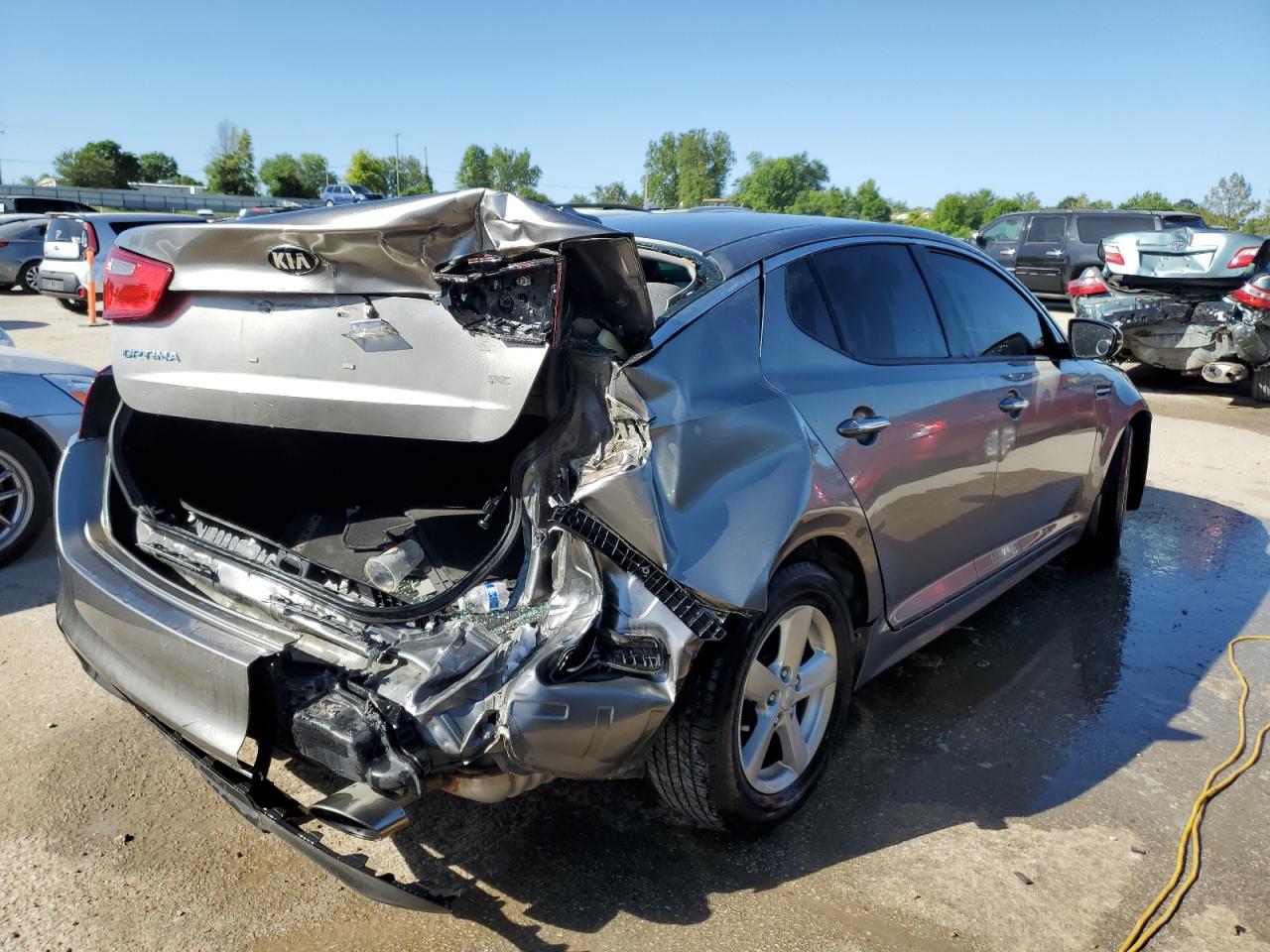 2015 Kia Optima Lx vin: 5XXGM4A74FG501227