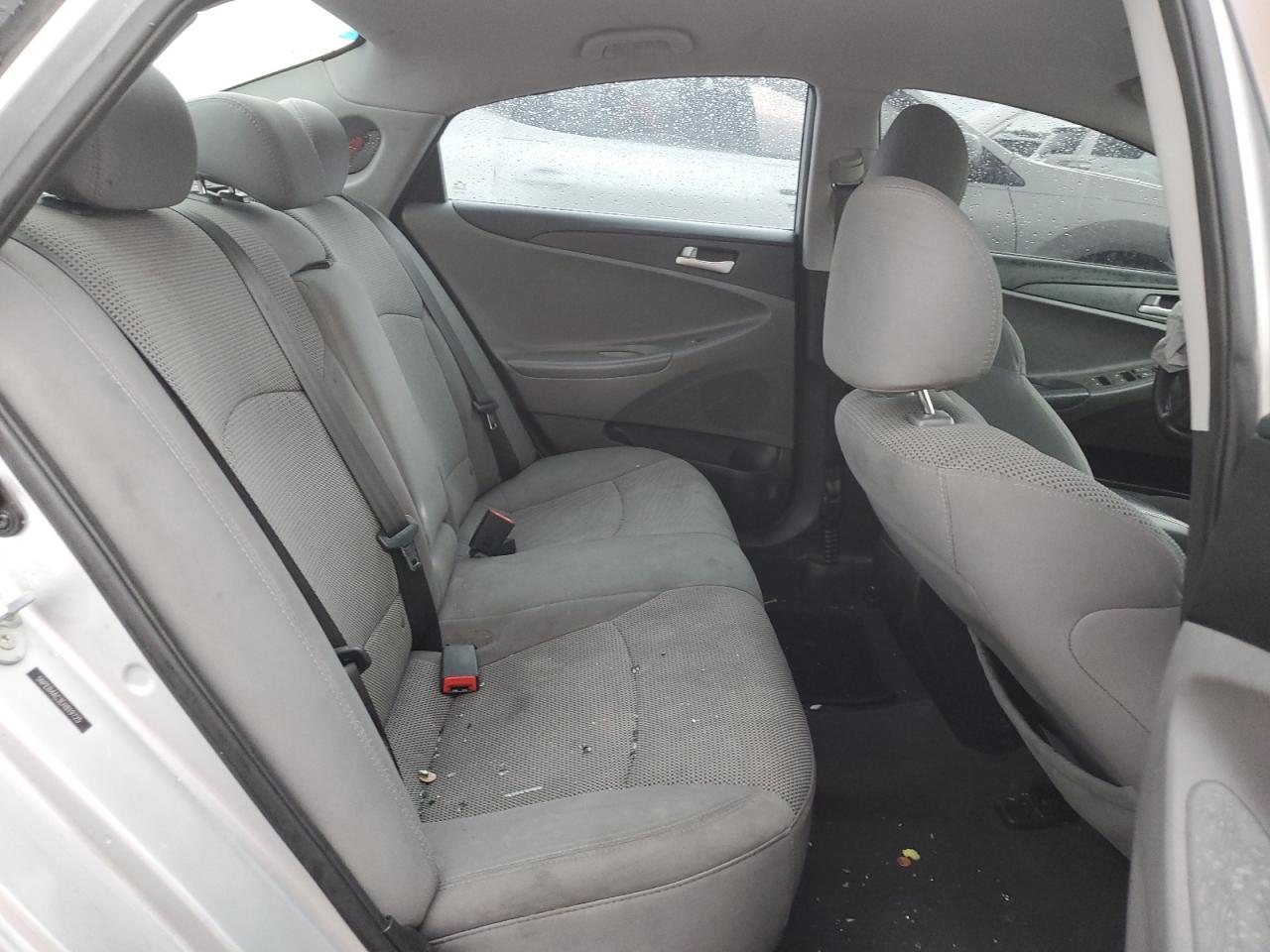 2014 Hyundai Sonata Gls vin: 5NPEB4AC3EH819725