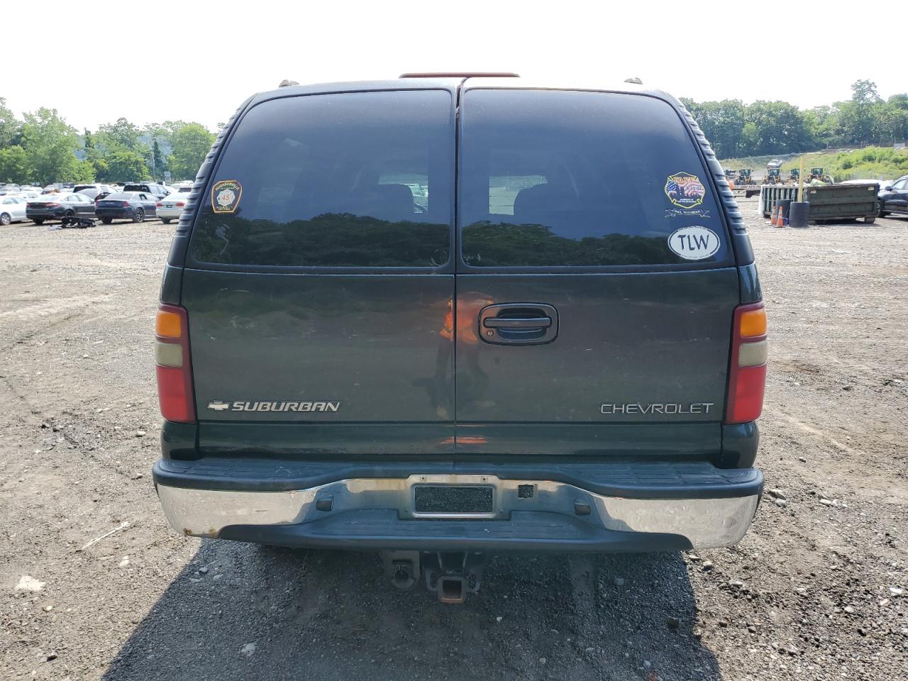 3GNGK26U03G137073 2003 Chevrolet Suburban K2500