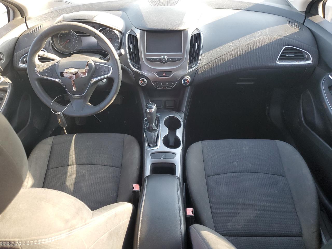 1G1BE5SMXH7124649 2017 Chevrolet Cruze Lt