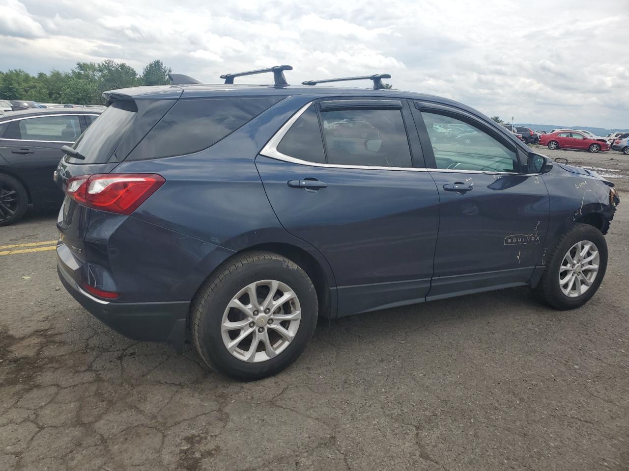 3GNAXSEVXJL388995 2018 Chevrolet Equinox Lt