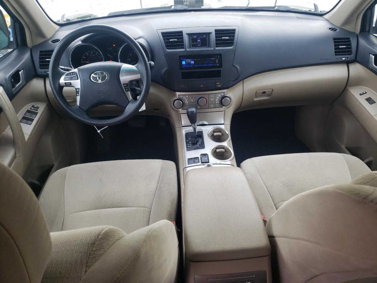 5TDZA3EH8CS025721 2012 Toyota Highlander Base