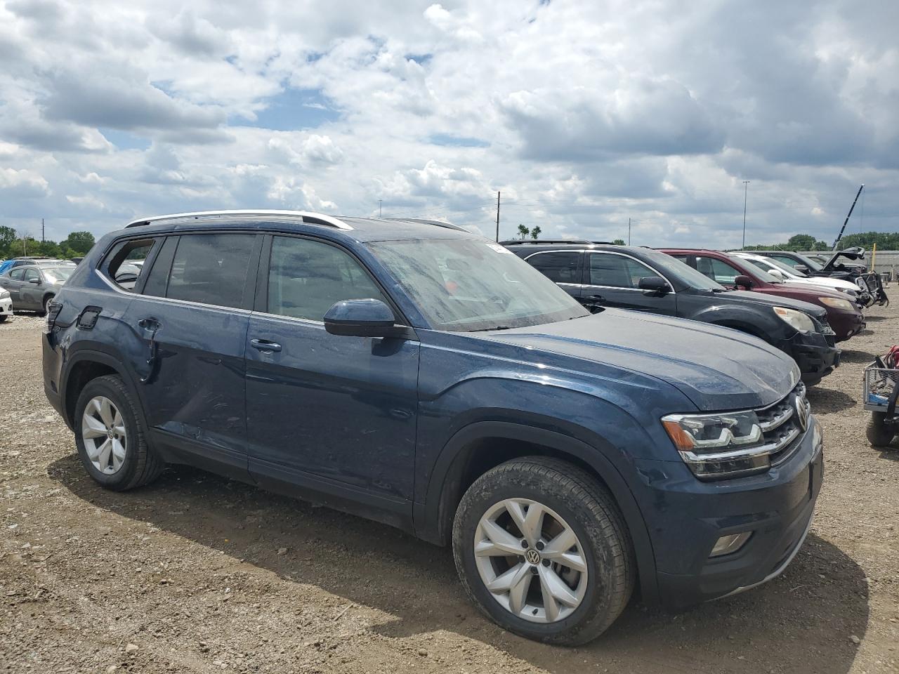 2018 Volkswagen Atlas Se vin: 1V2LR2CAXJC572291