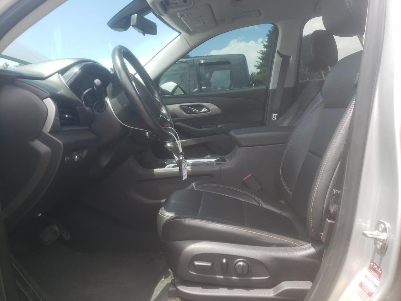 1GNEVHKW6KJ281202 2019 Chevrolet Traverse Lt