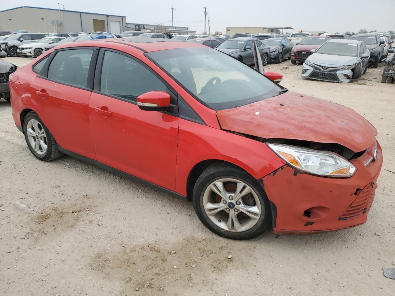 2014 Ford Focus Se vin: 1FADP3F23EL144807