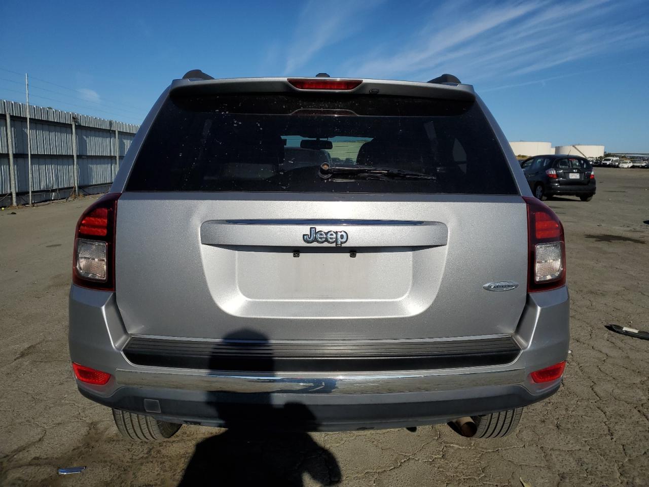 1C4NJCEA4GD648370 2016 Jeep Compass Latitude