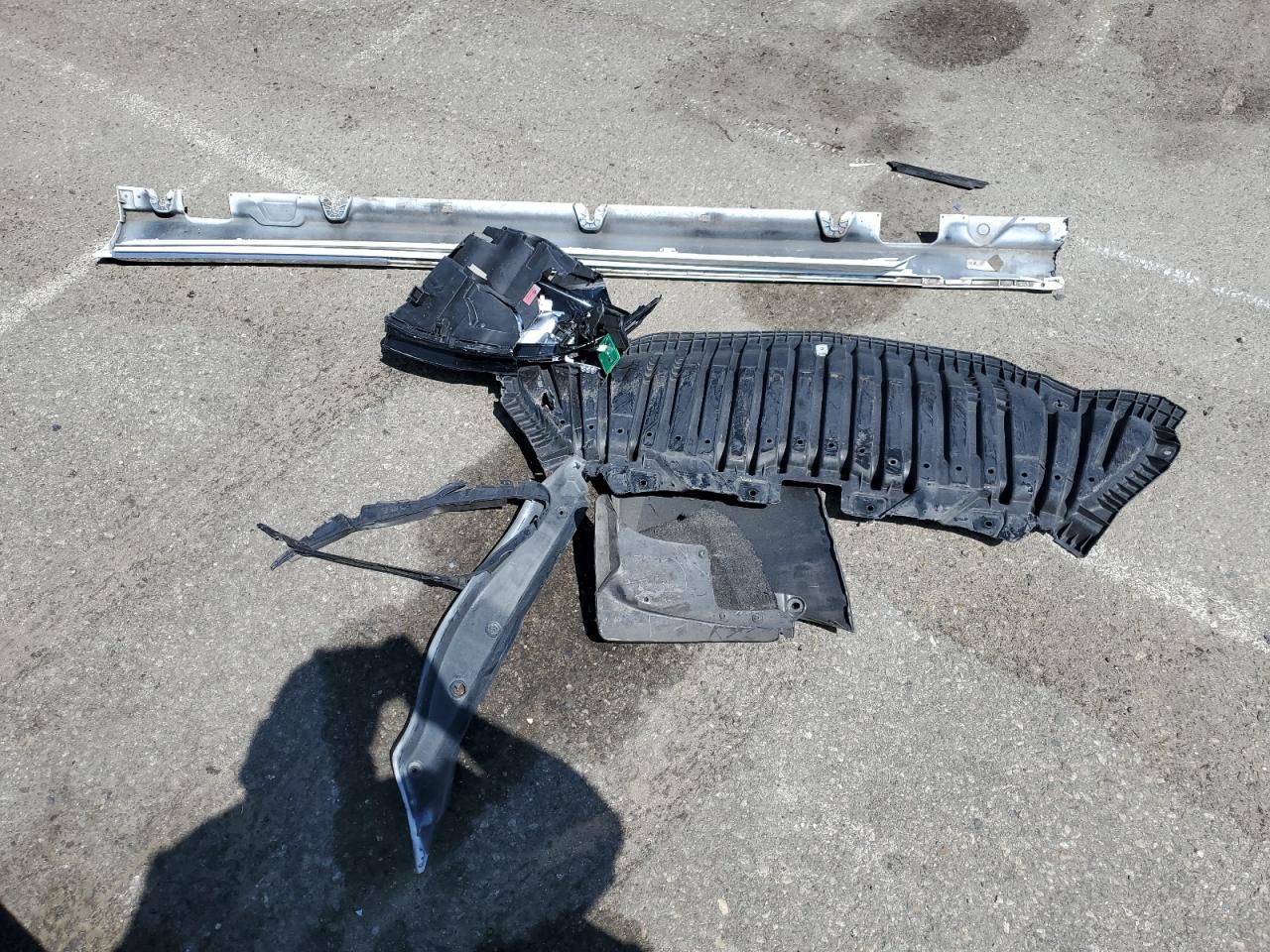 55SWF4JB8JU255321 2018 Mercedes-Benz C 300