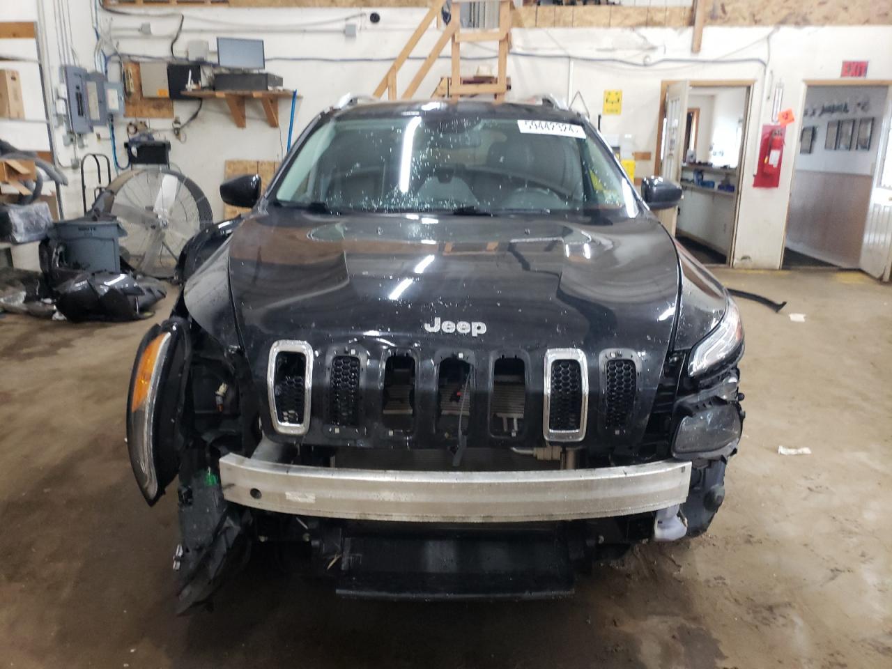 2018 Jeep Cherokee Limited vin: 1C4PJMDB0JD562845