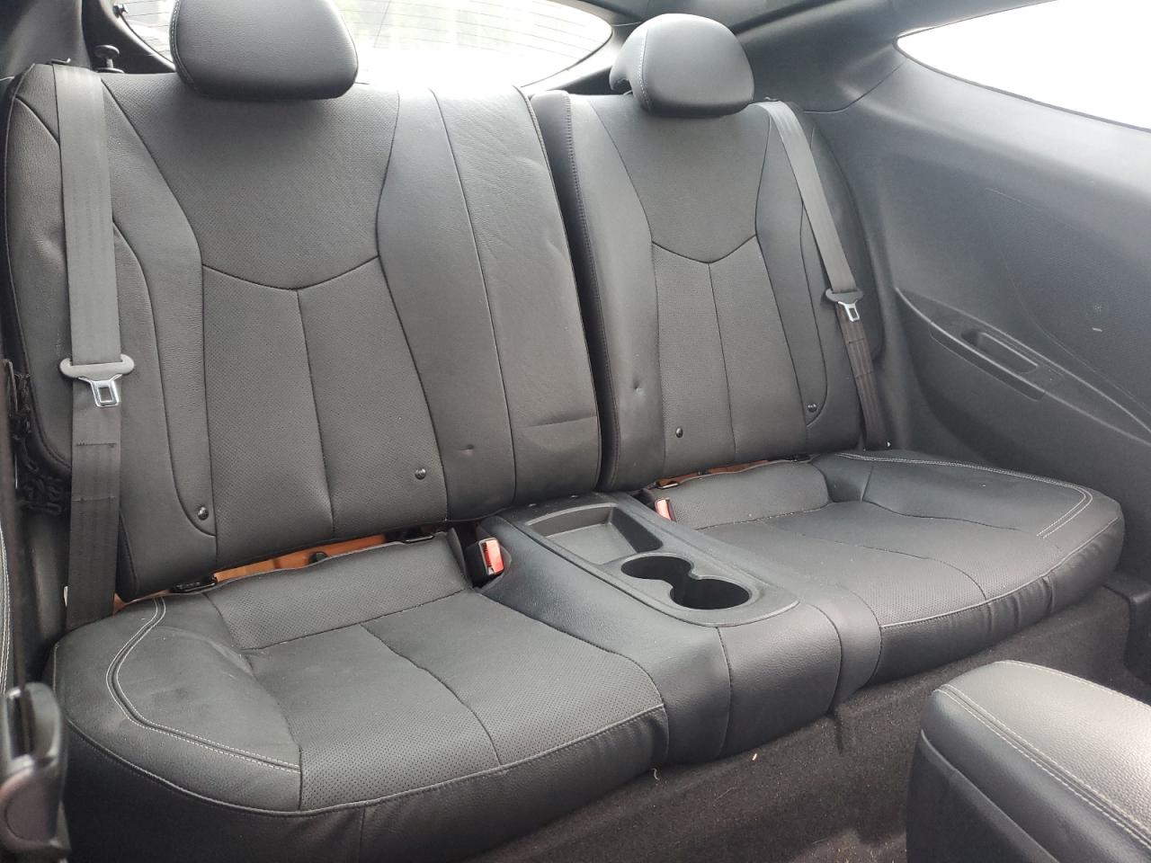 KMHTC6AE3GU279783 2016 Hyundai Veloster Turbo