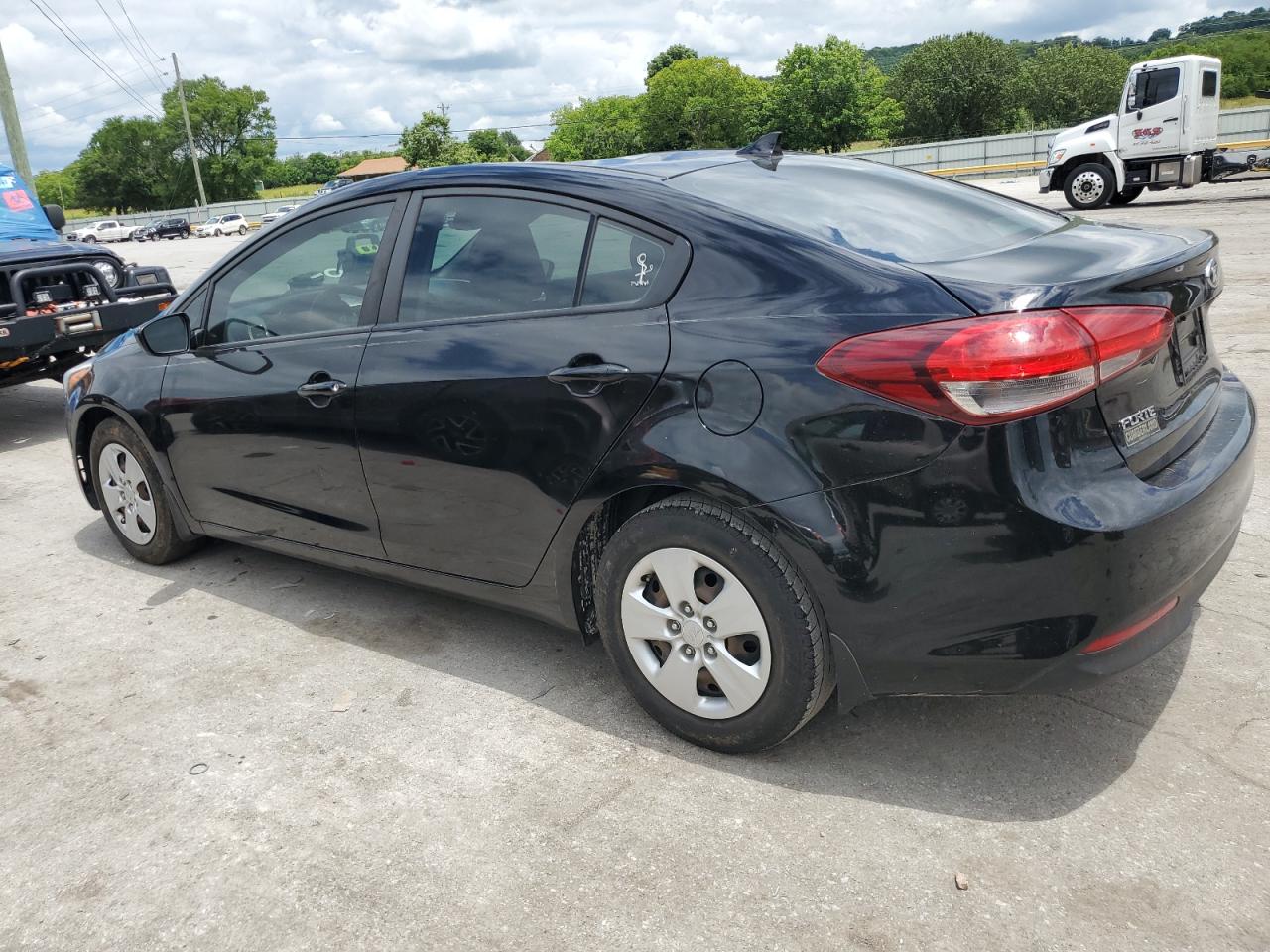 3KPFK4A7XHE115442 2017 Kia Forte Lx