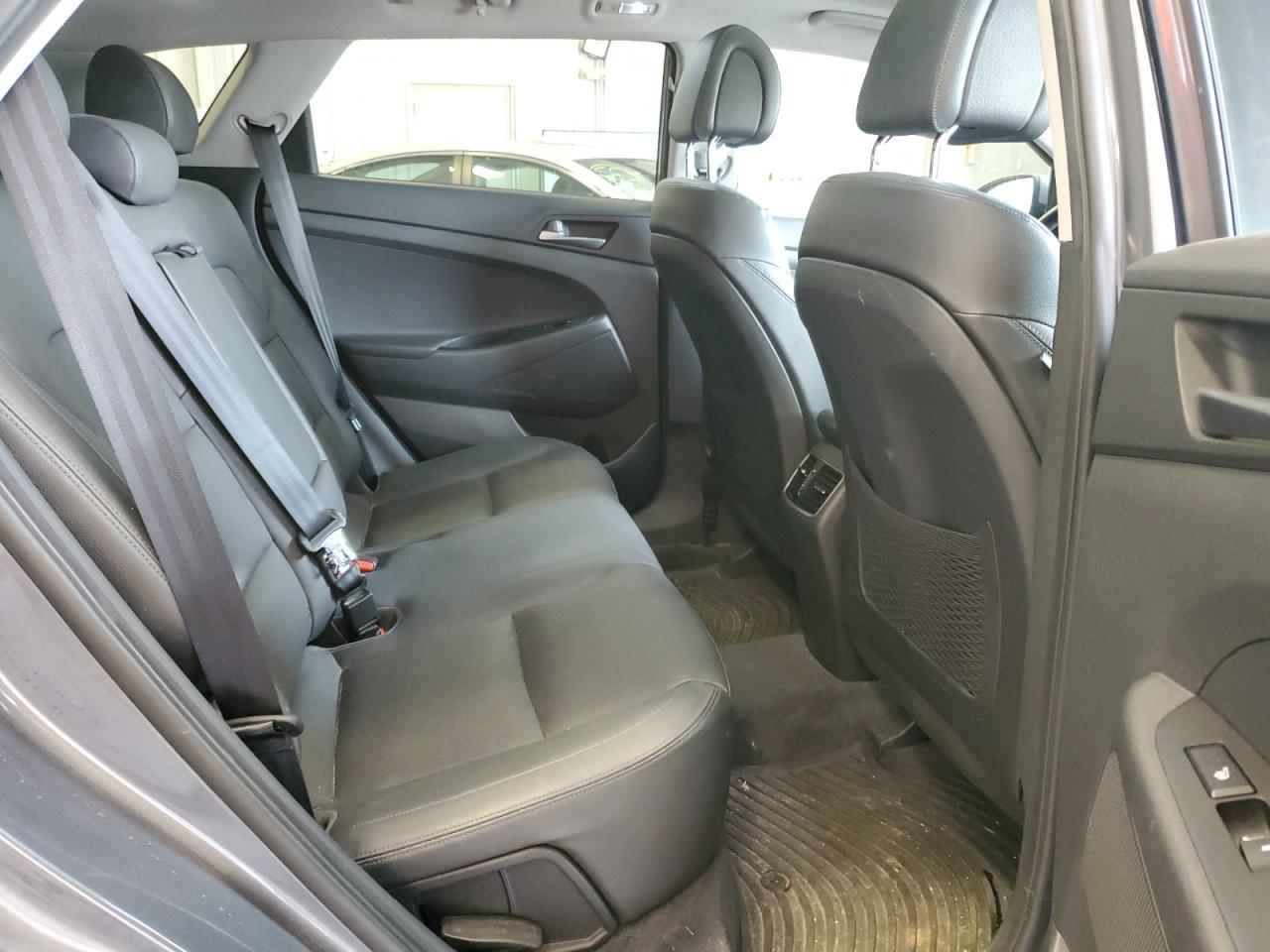 KM8J3CA28GU133097 2016 Hyundai Tucson Limited