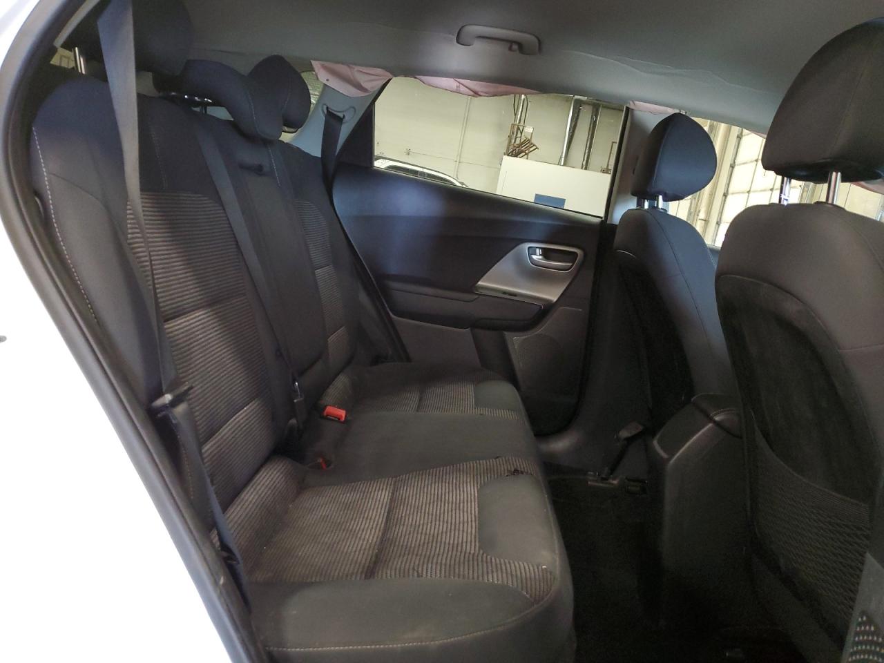 KNDCB3LC9J5179142 2018 Kia Niro Fe