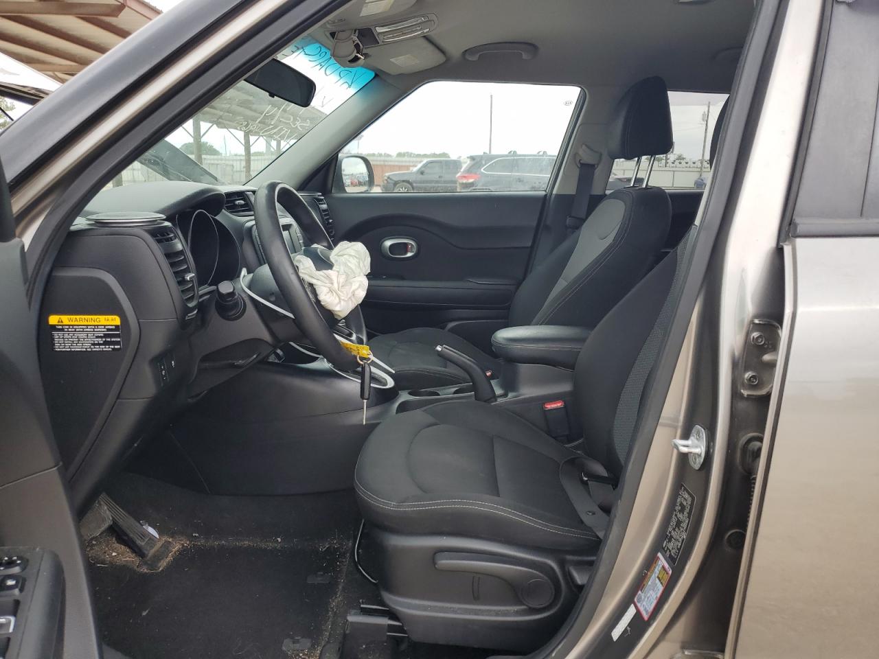 KNDJP3A50J7594965 2018 Kia Soul +