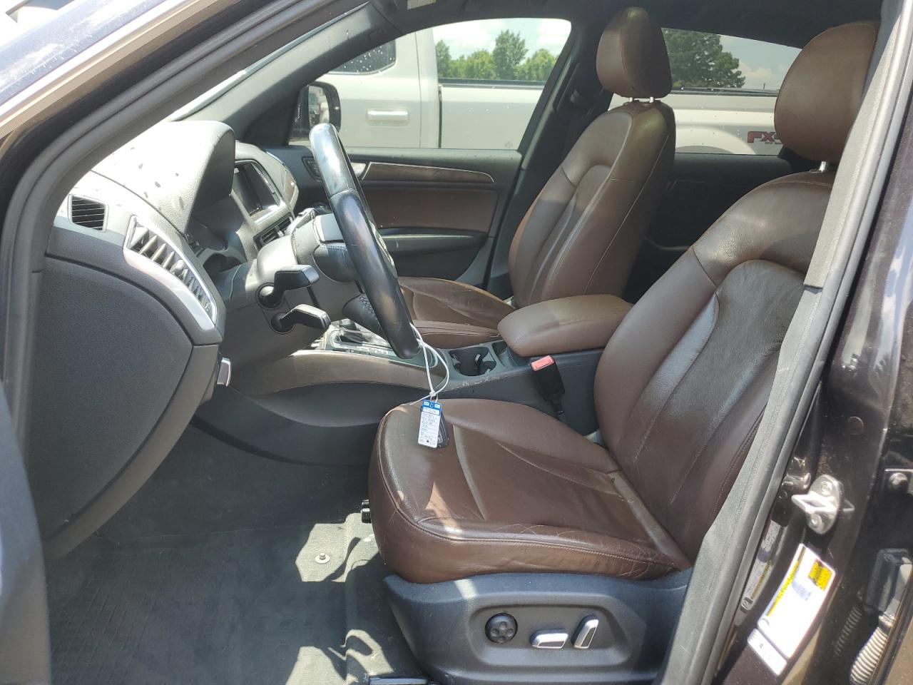 WA1C2AFP2HA081925 2017 Audi Q5 Premium